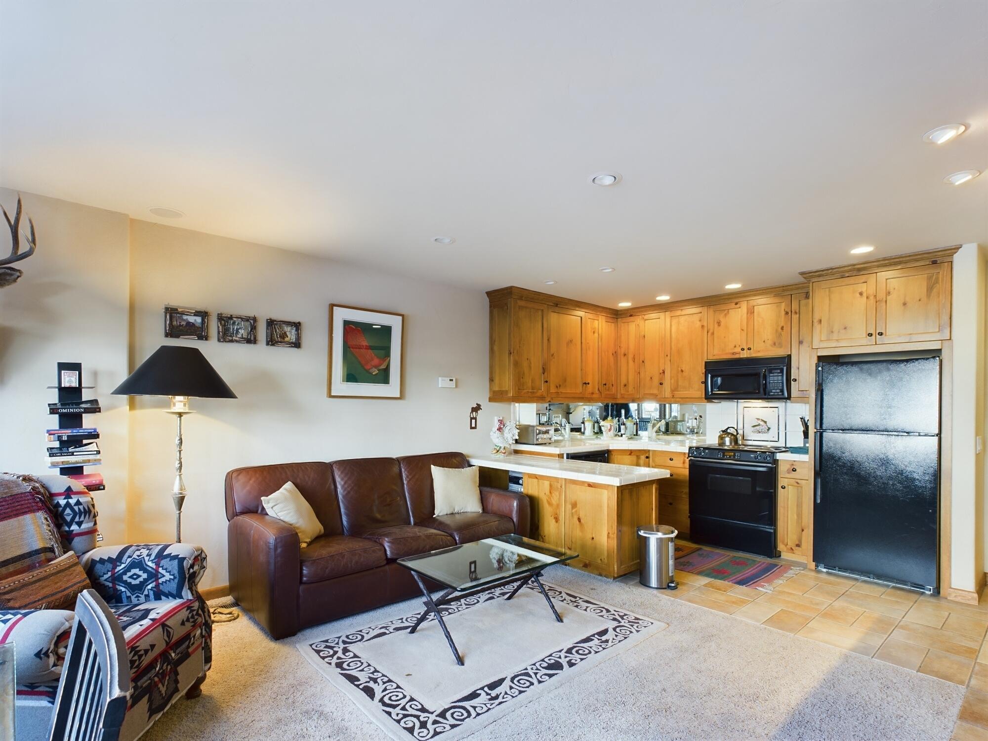 125 Picabo Street, Unit F7 Ketchum, ID 83340 - Photo 5 of 21 125 Picabo St F7