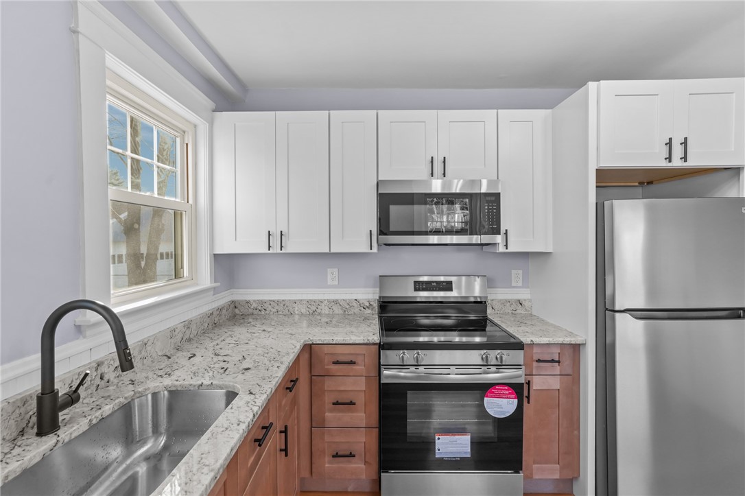 202 Jenckes Street Woonsocket, RI 02895 - Photo 14 of 38