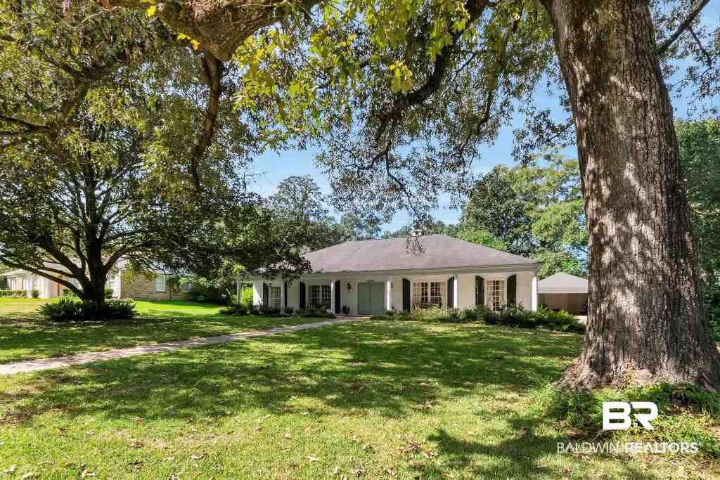 4466 Emperor Drive Mobile, AL 36608 - Photo 3 of 40