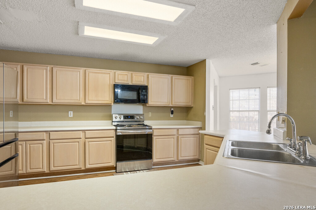 7318 Raintree San Antonio, TX 78233 - Photo 7 of 27