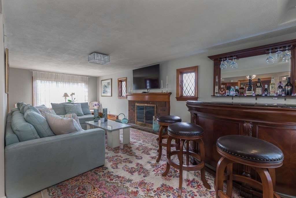 112 Whitney Road Medford, MA 02155 - Photo 12 of 30 Gallery Image 12