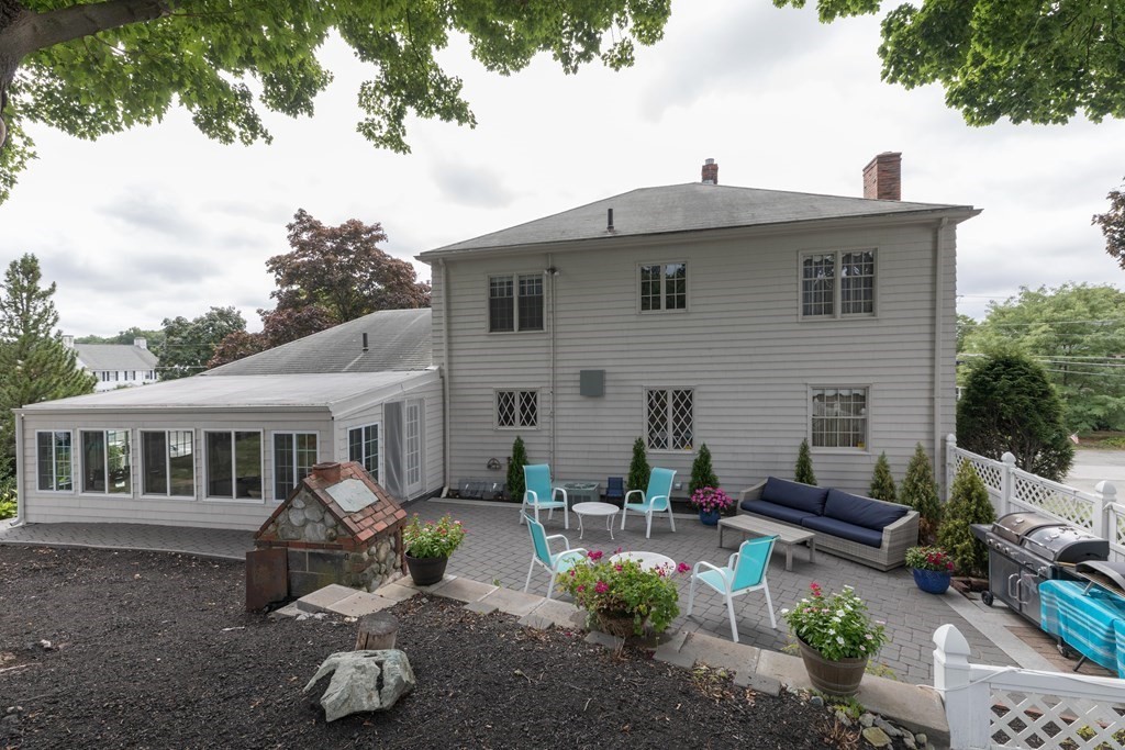 112 Whitney Road Medford, MA 02155 - Photo 8 of 30 Gallery Image 8
