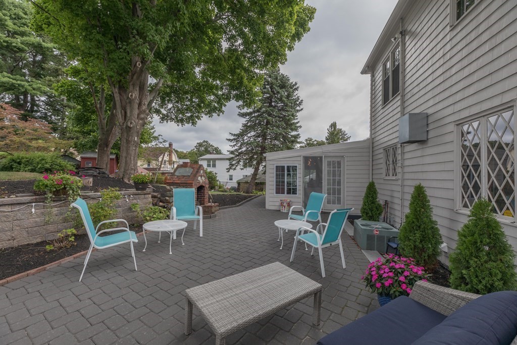 112 Whitney Road Medford, MA 02155 - Photo 10 of 30 Gallery Image 10