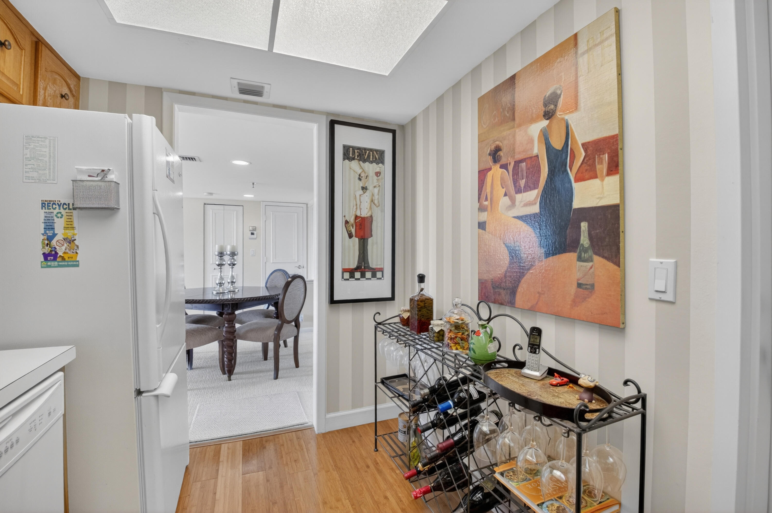 6797 Willow Wood Drive, Unit 6056 Boca Raton, FL 33434 - Photo 25 of 62 Kitchen