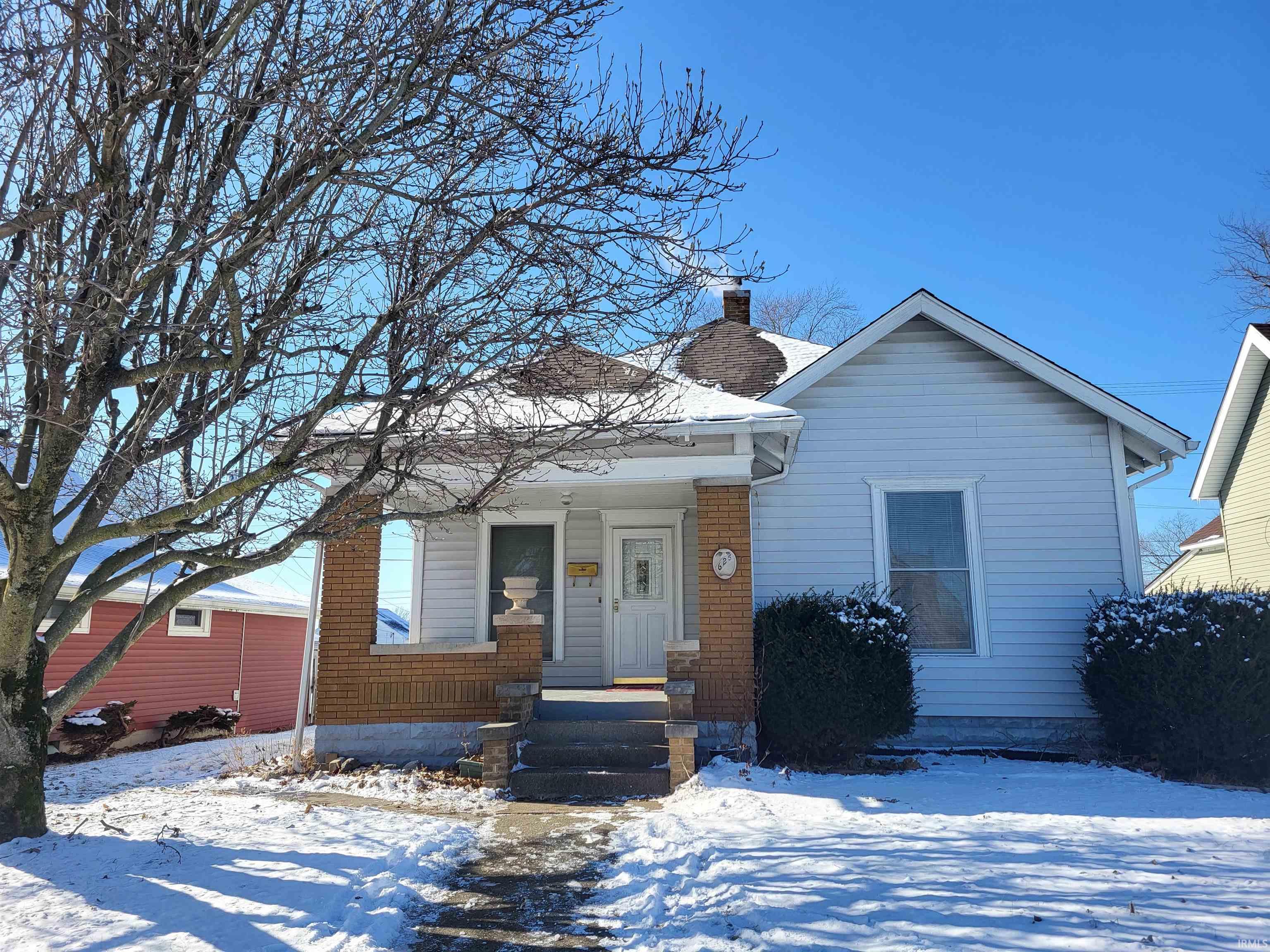 625 R Street Bedford, IN 47421 - Photo 1 of 12 Gallery Image 1