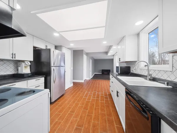 $299,900 | 6229 Bellingham Lane, Fort Wayne, IN 46835