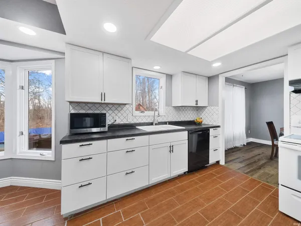 $299,900 | 6229 Bellingham Lane, Fort Wayne, IN 46835