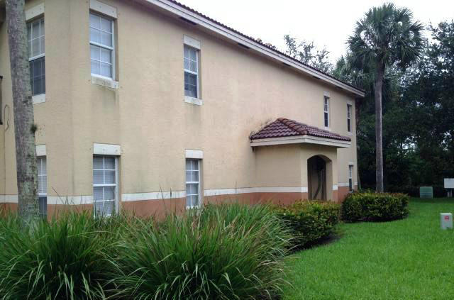 10336 Fox Trail Road South, Unit 1306 West Palm Beach, FL 33411 - Photo 2 of 10 2