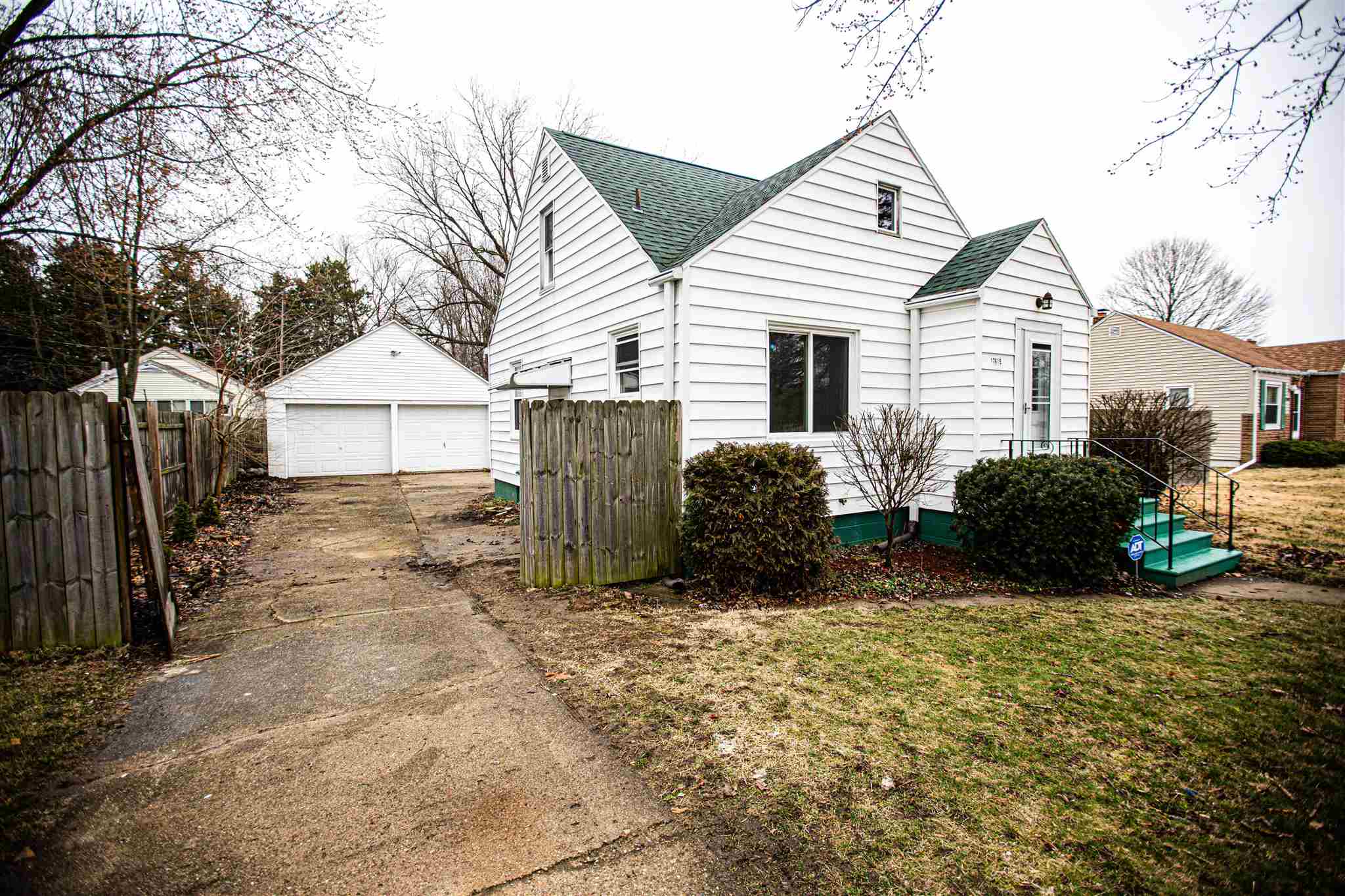 17615 Bulla Road South Bend, IN 46635 - Photo 2 of 21 Gallery Image 2