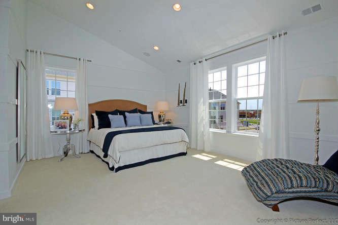 114 Mill Pond Road Frederick, MD 21701 - Photo 16 of 27 Bedroom (Master)