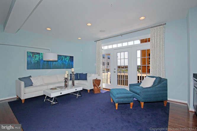 114 Mill Pond Road Frederick, MD 21701 - Photo 7 of 27 Family Room