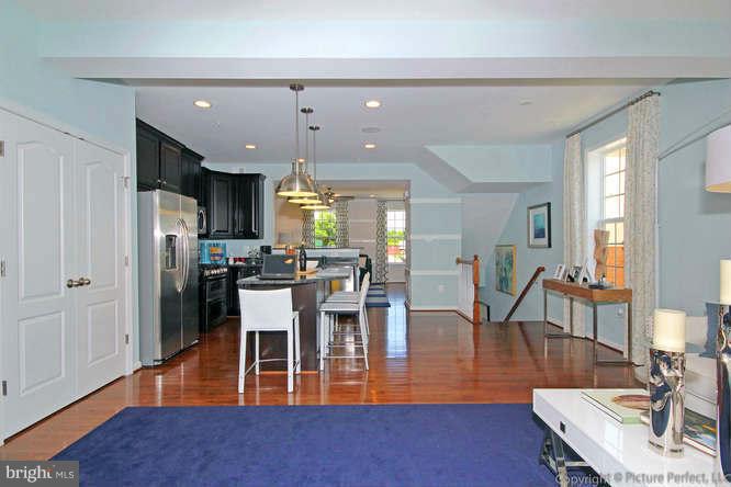 114 Mill Pond Road Frederick, MD 21701 - Photo 8 of 27 Family Room