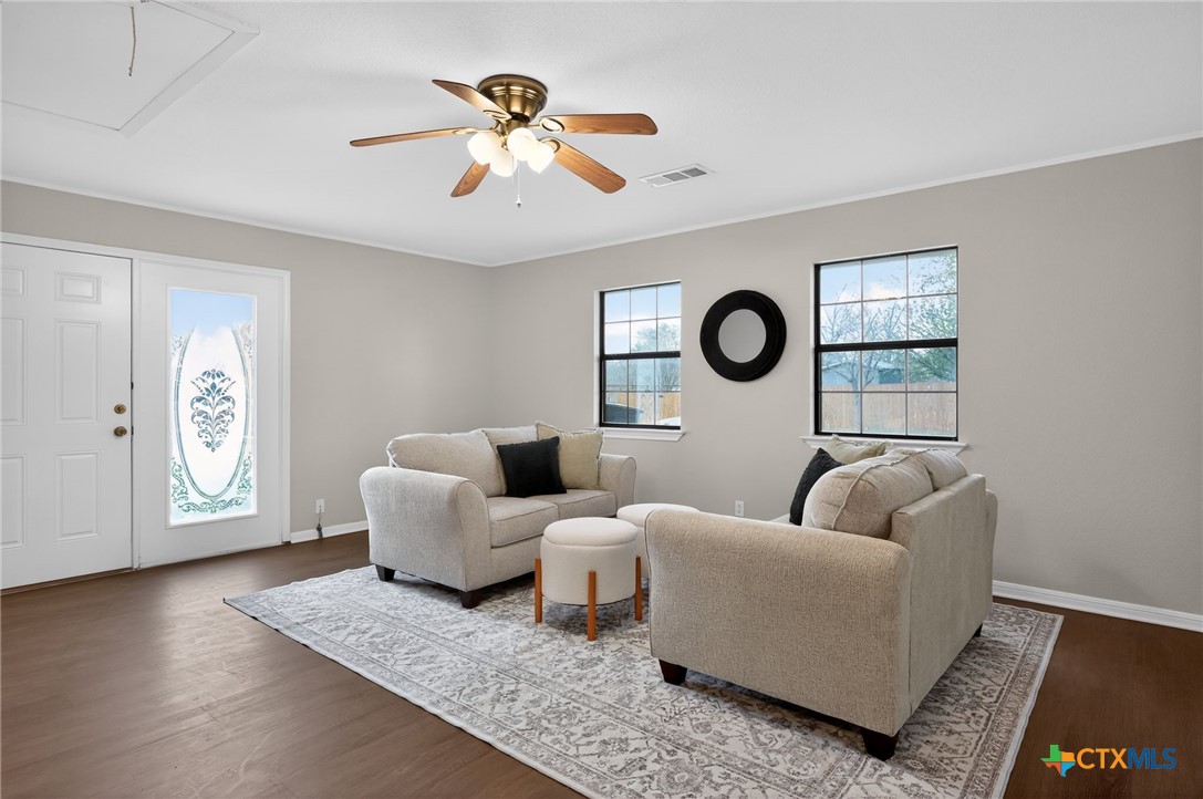 1719 Ridgeway Drive Temple, TX 76502 - Photo 21 of 28 Flex room with exterior door to backyard
