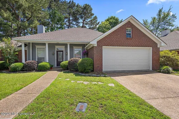$270,000 | 206 Laurel Oak Cove, Brandon, MS 39047