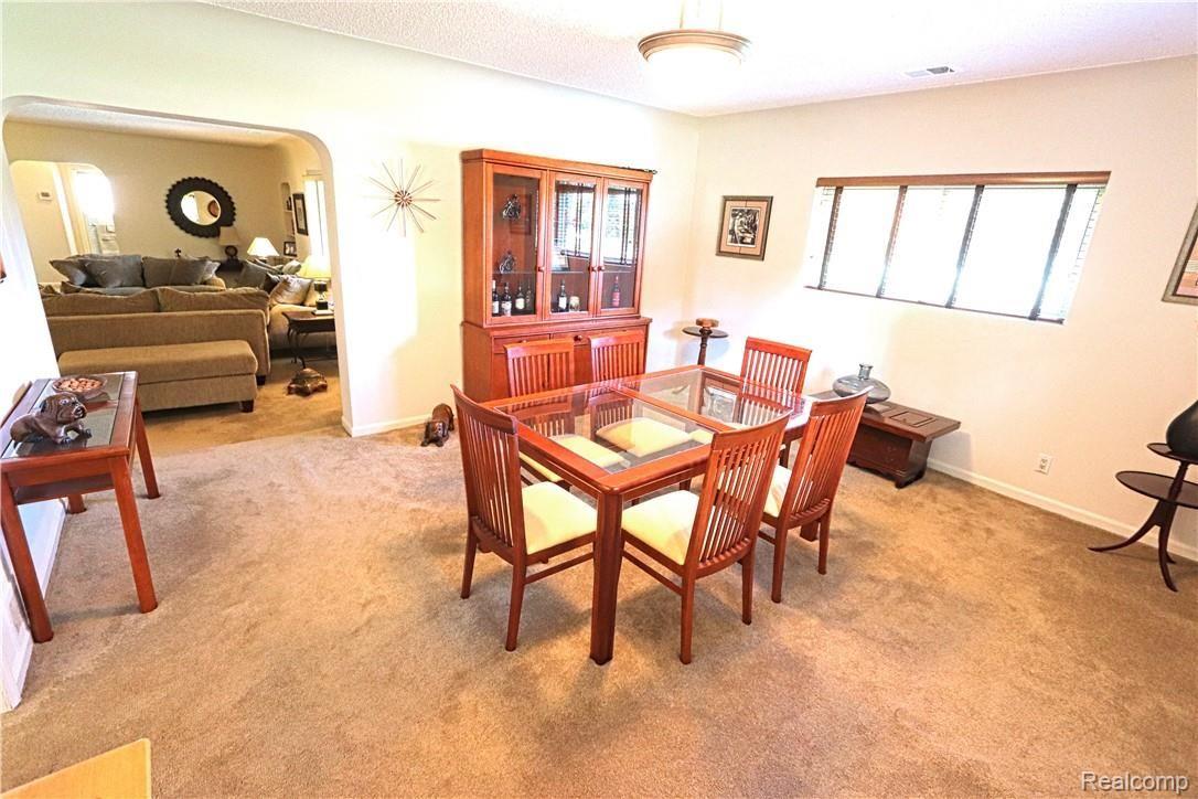 14221 Newburgh Road Livonia, MI 48154 - Photo 14 of 48 IMG_7586_InPixio.jpg