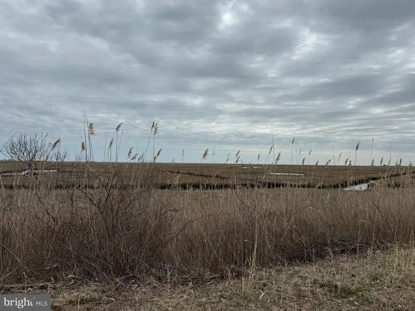$1,200,000 | 102 Jeanne Drive, Manahawkin, NJ 08050