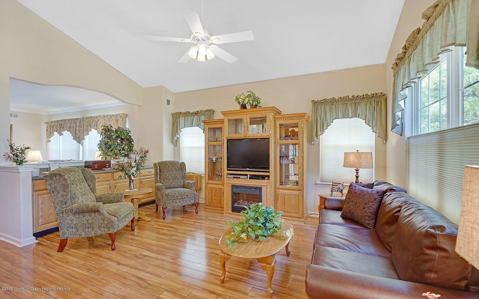 73 Drayton Road Manchester Township, NJ 08759 - Photo 16 of 34 Family Room