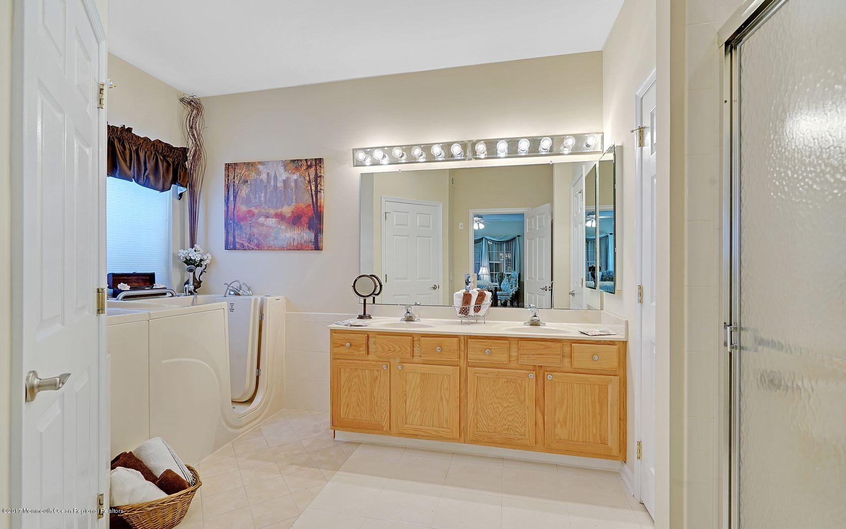 73 Drayton Road Manchester Township, NJ 08759 - Photo 30 of 34 Master Bath