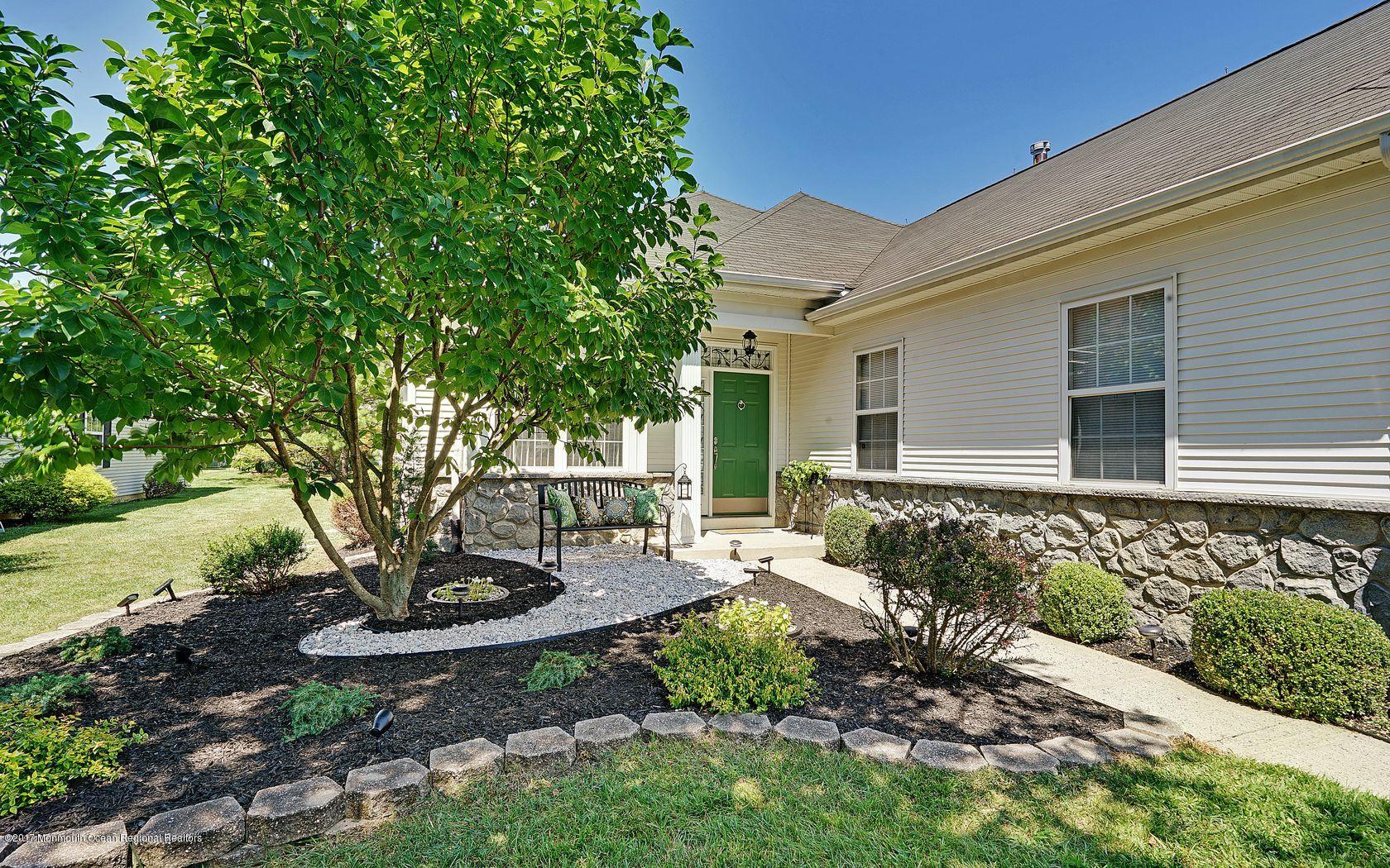 73 Drayton Road Manchester Township, NJ 08759 - Photo 4 of 34 Front Entrance with Seating Area