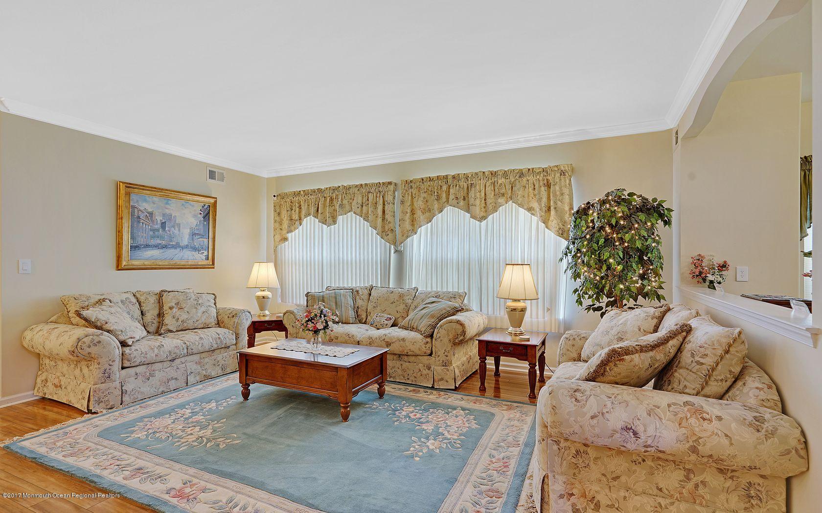 73 Drayton Road Manchester Township, NJ 08759 - Photo 10 of 34 Formal Living Room