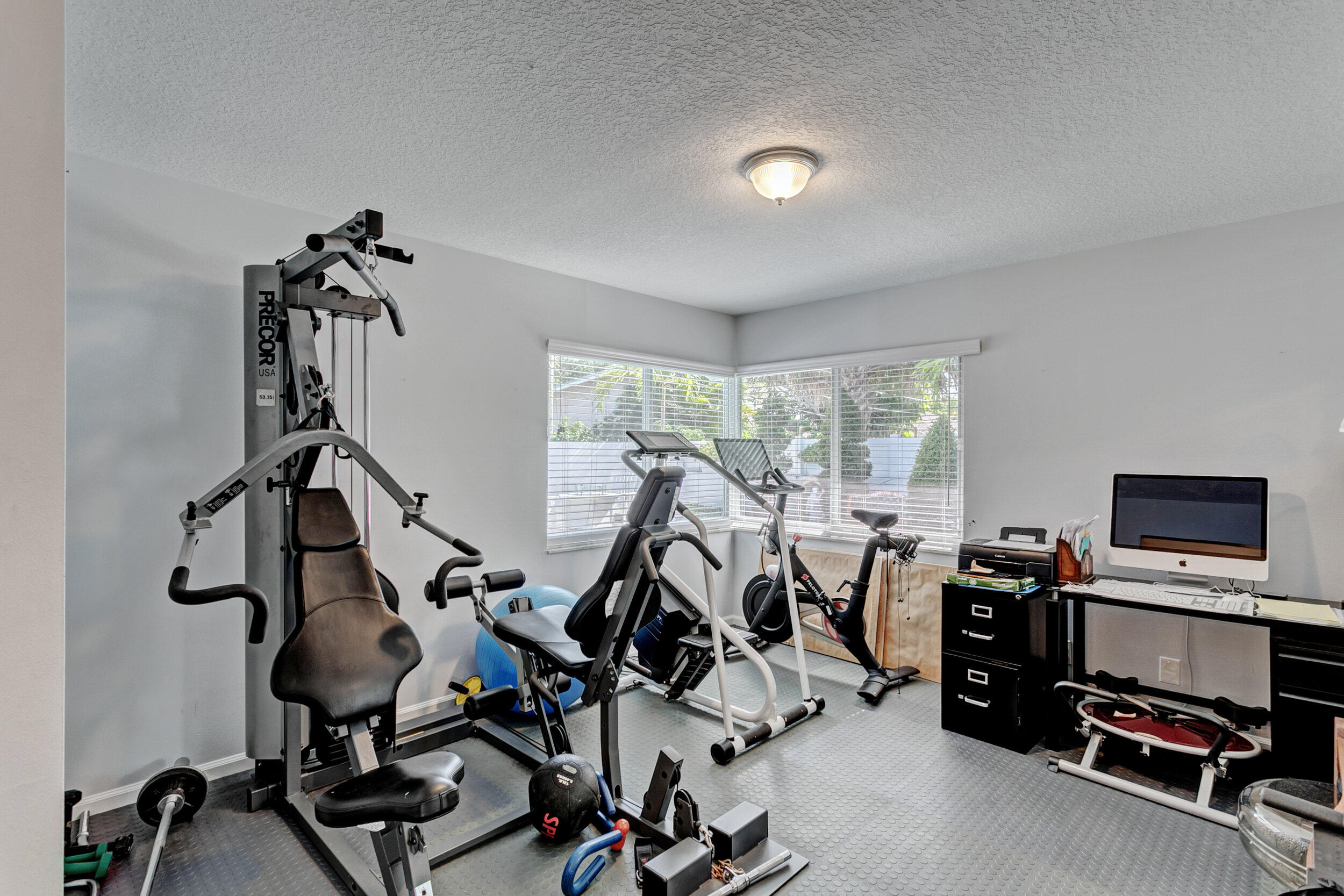 430 Mars Way Juno Beach, FL 33408 - Photo 14 of 65 a view of a room with gym equipment