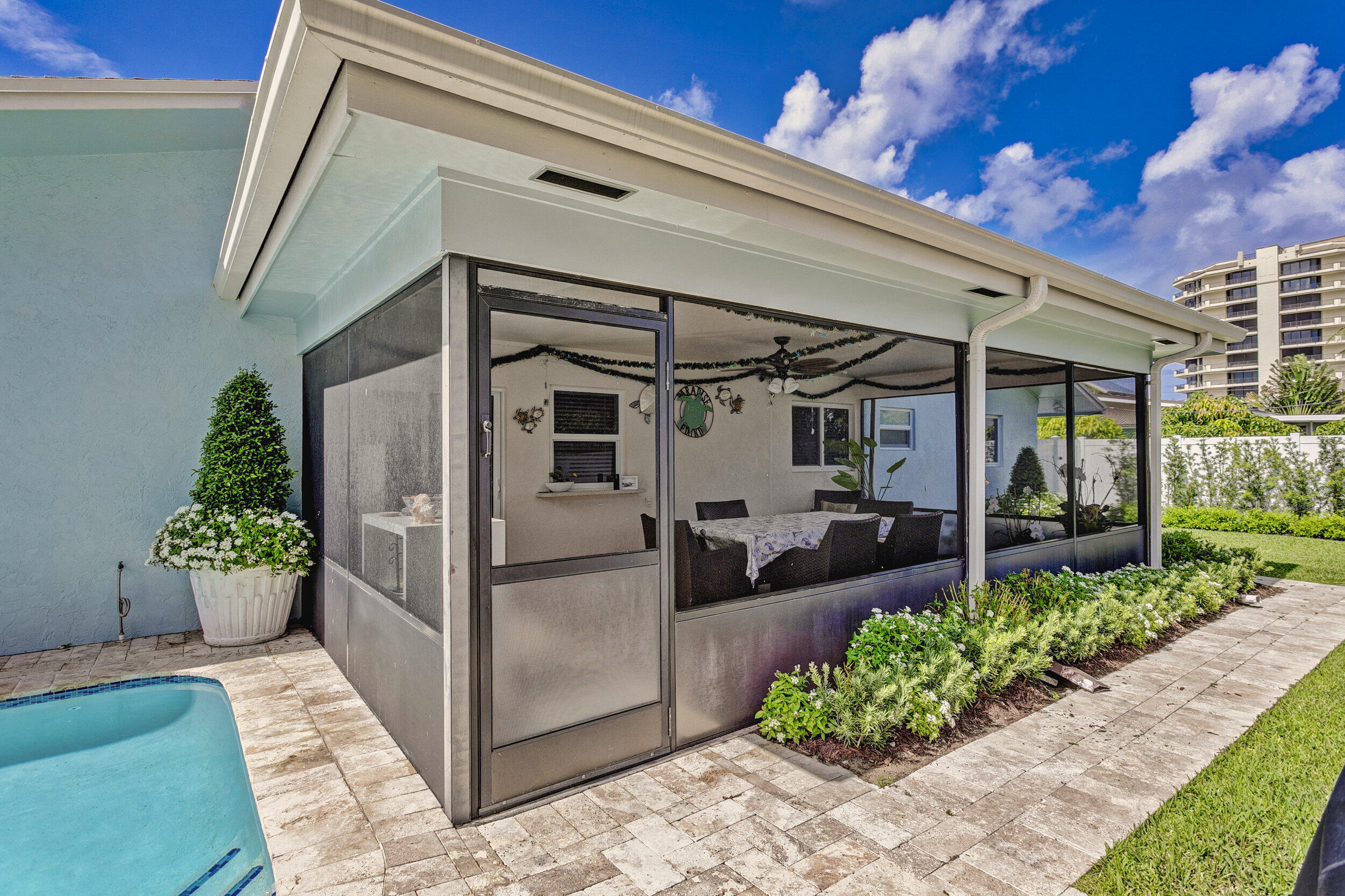 430 Mars Way Juno Beach, FL 33408 - Photo 47 of 65 a view of a chairs and table in the patio