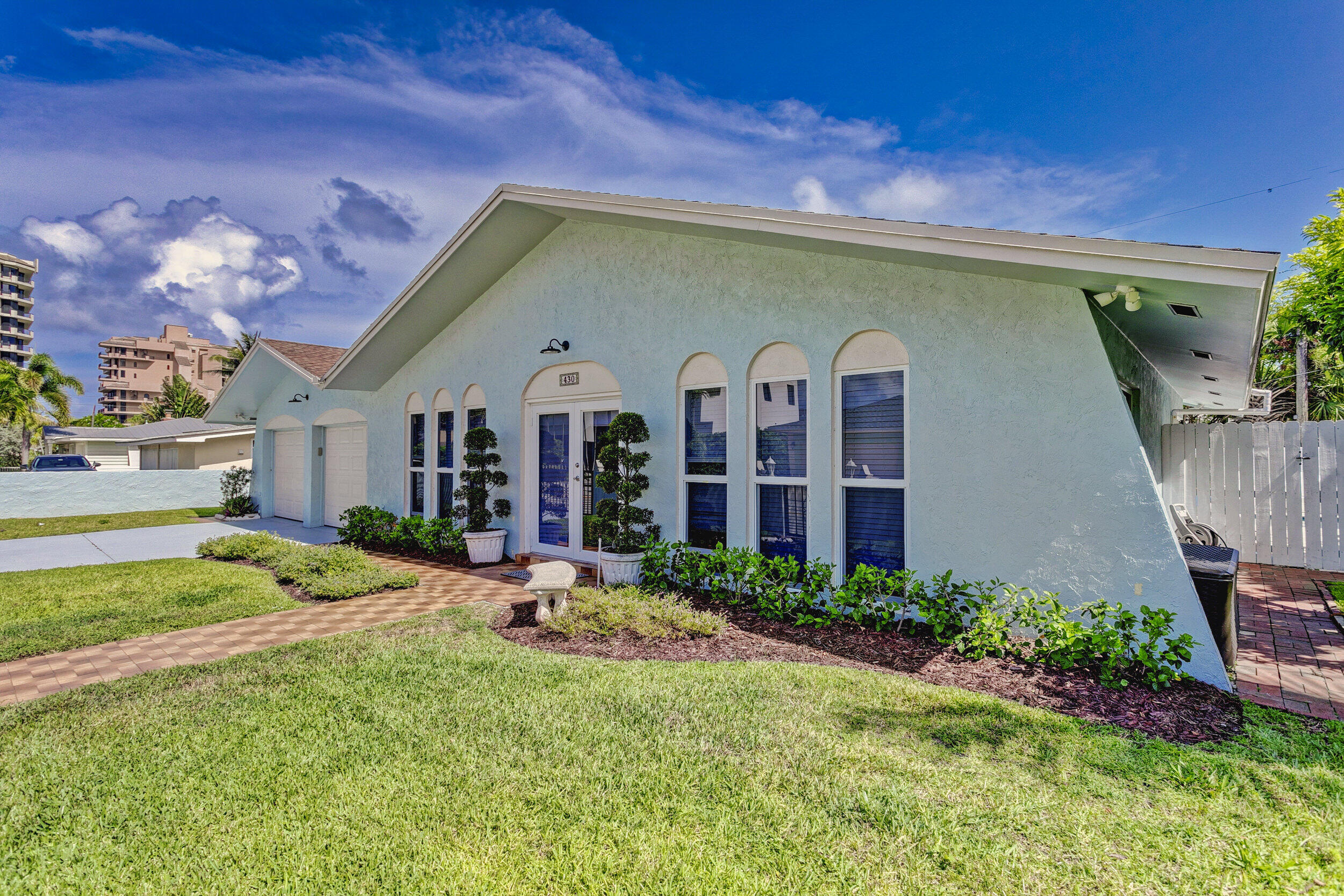 430 Mars Way Juno Beach, FL 33408 - Photo 10 of 65 09_320a2533