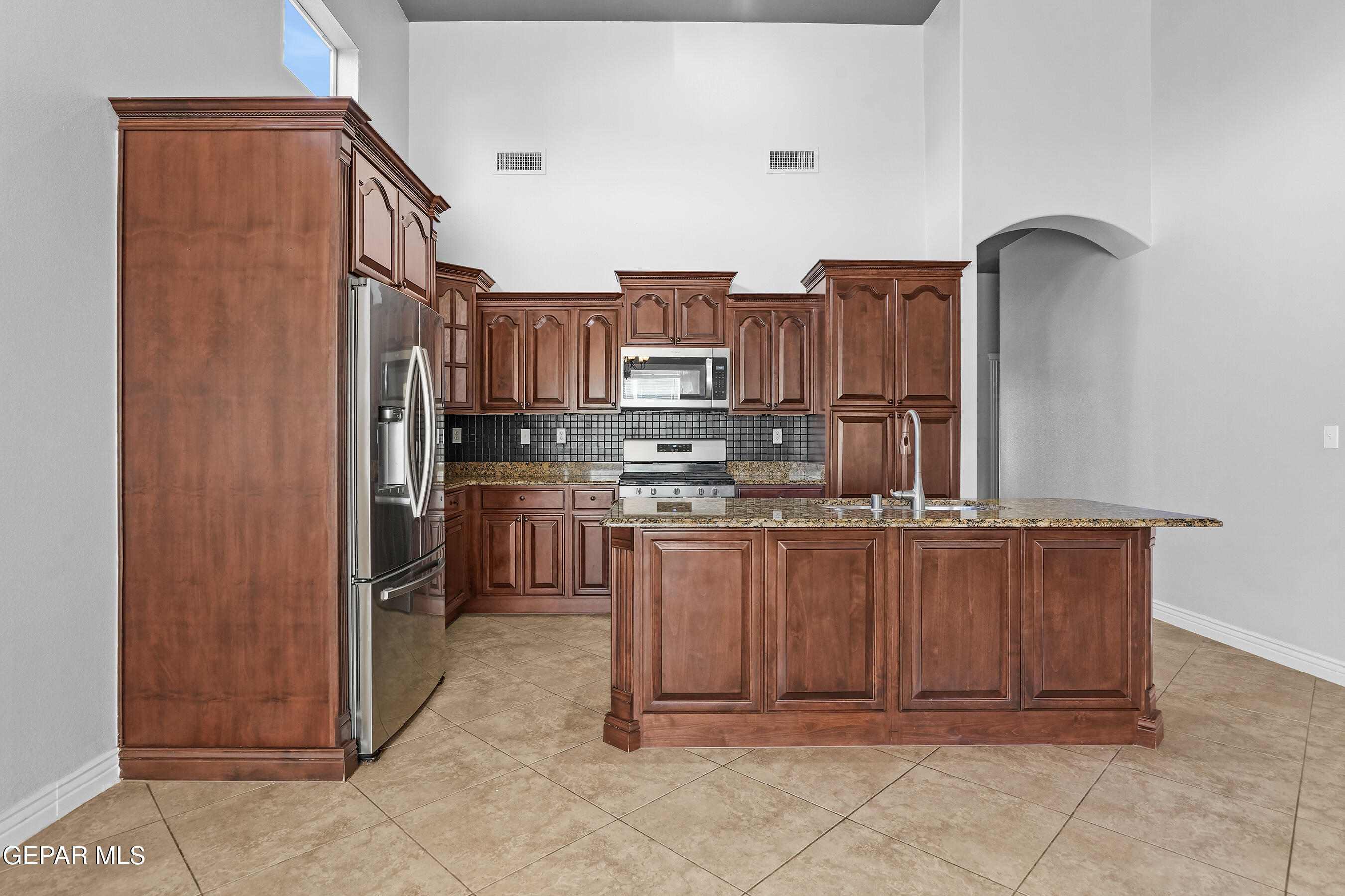 11541 Rafael Serna Lane El Paso, TX 79934 - Photo 3 of 44 Well-Appointed Kitchen