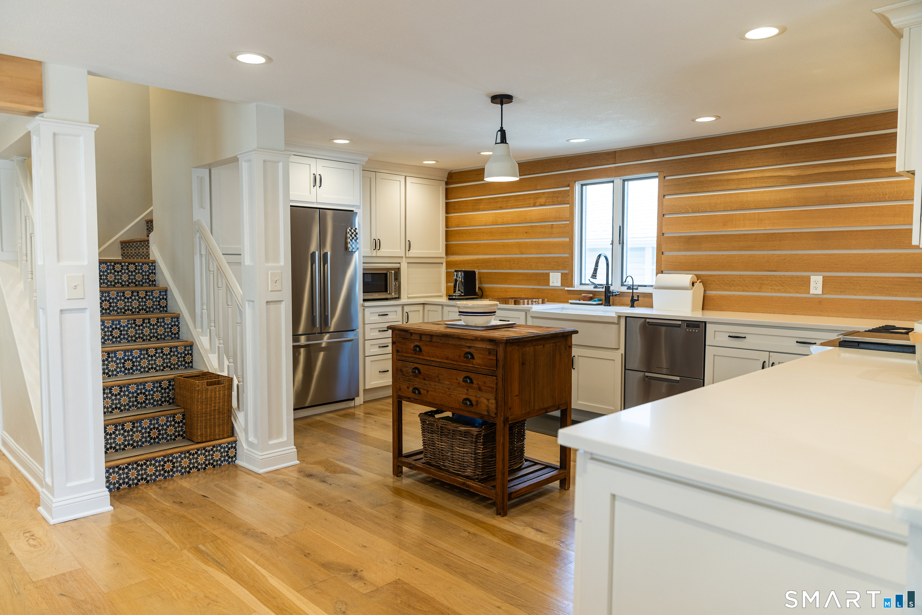 18 Waverly Road Branford, CT 06405 - Photo 6 of 40