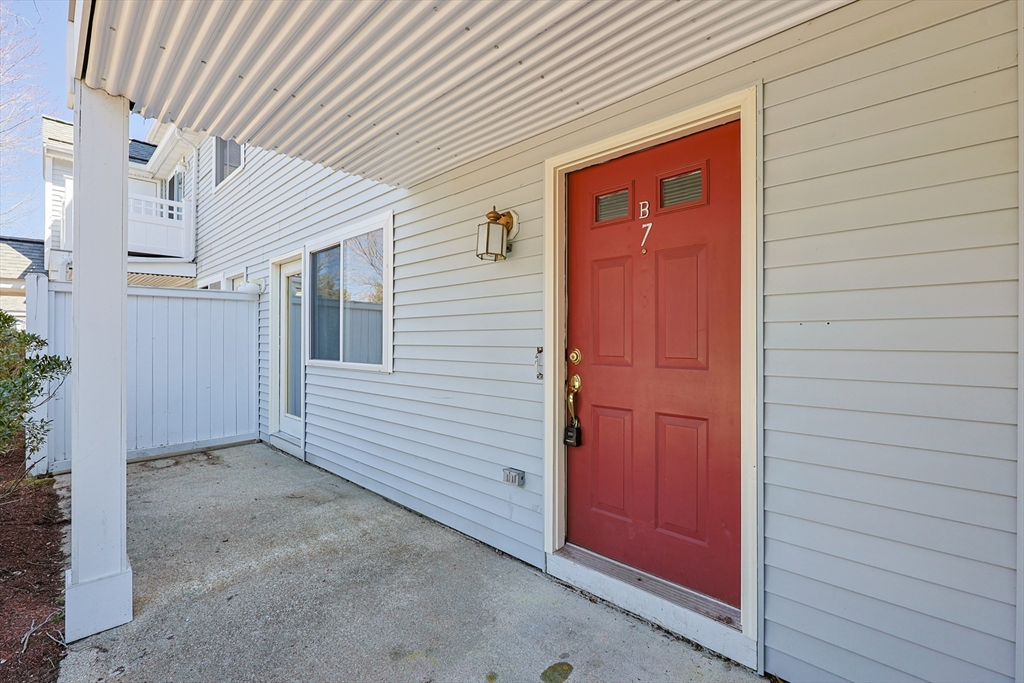 360 Littleton Road, Unit B7 Chelmsford, MA 01824 - Photo 3 of 27