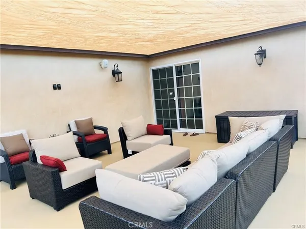 $6,995 | 104 Avenida Caballeros, San Clemente, CA 92672