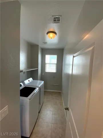 $2,400 | 9726 Canyon Landing Avenue, Las Vegas, NV 89166