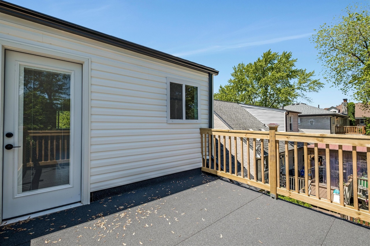 466 Alter Road, Unit : UPPER Detroit, MI 48215 - Photo 10 of 12