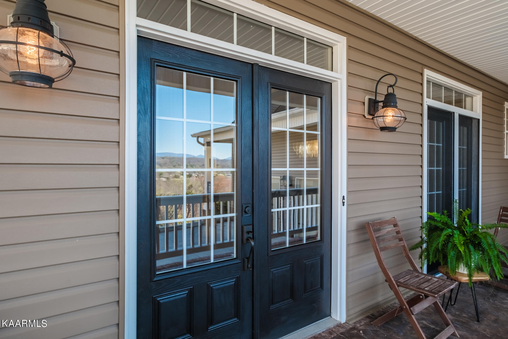 14 East Pinnacle Way Oak Ridge, TN 37830 - Photo 3 of 59 WPB-Pinnacle-Way (1 of 76)