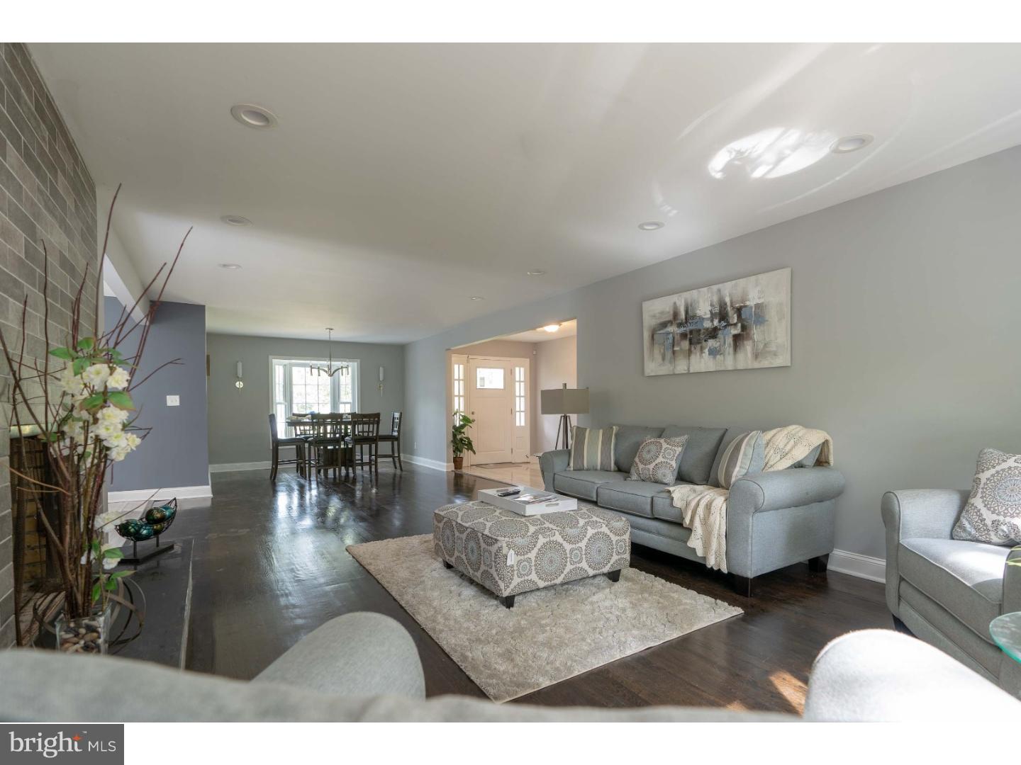 14 Pennington Lawrenceville Road Pennington, NJ 08534 - Photo 17 of 25 Living Room
