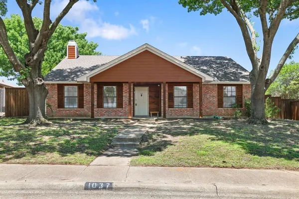 $315,000 | 1037 Whitewater Trail, DeSoto, TX 75115