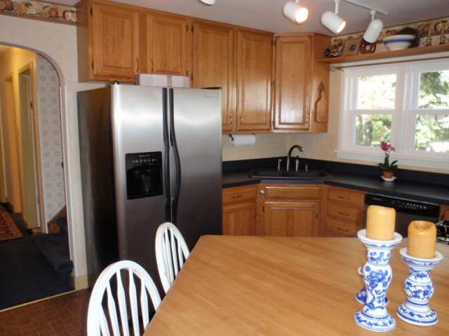 11 New Shaker Road Colonie, NY 12205 - Photo 2 of 12 Photo 2