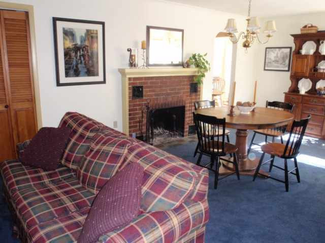 11 New Shaker Road Colonie, NY 12205 - Photo 4 of 12 Photo 4