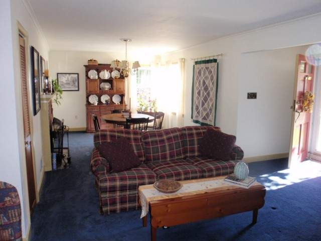 11 New Shaker Road Colonie, NY 12205 - Photo 6 of 12 Photo 6