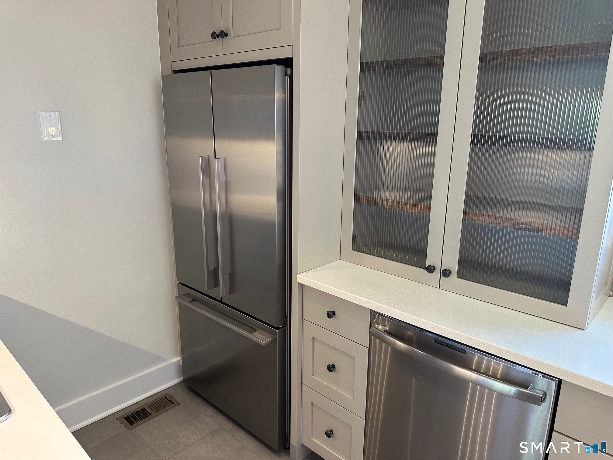 245 Unquowa Road, Unit 44 Fairfield, CT 06824 - Photo 11 of 24