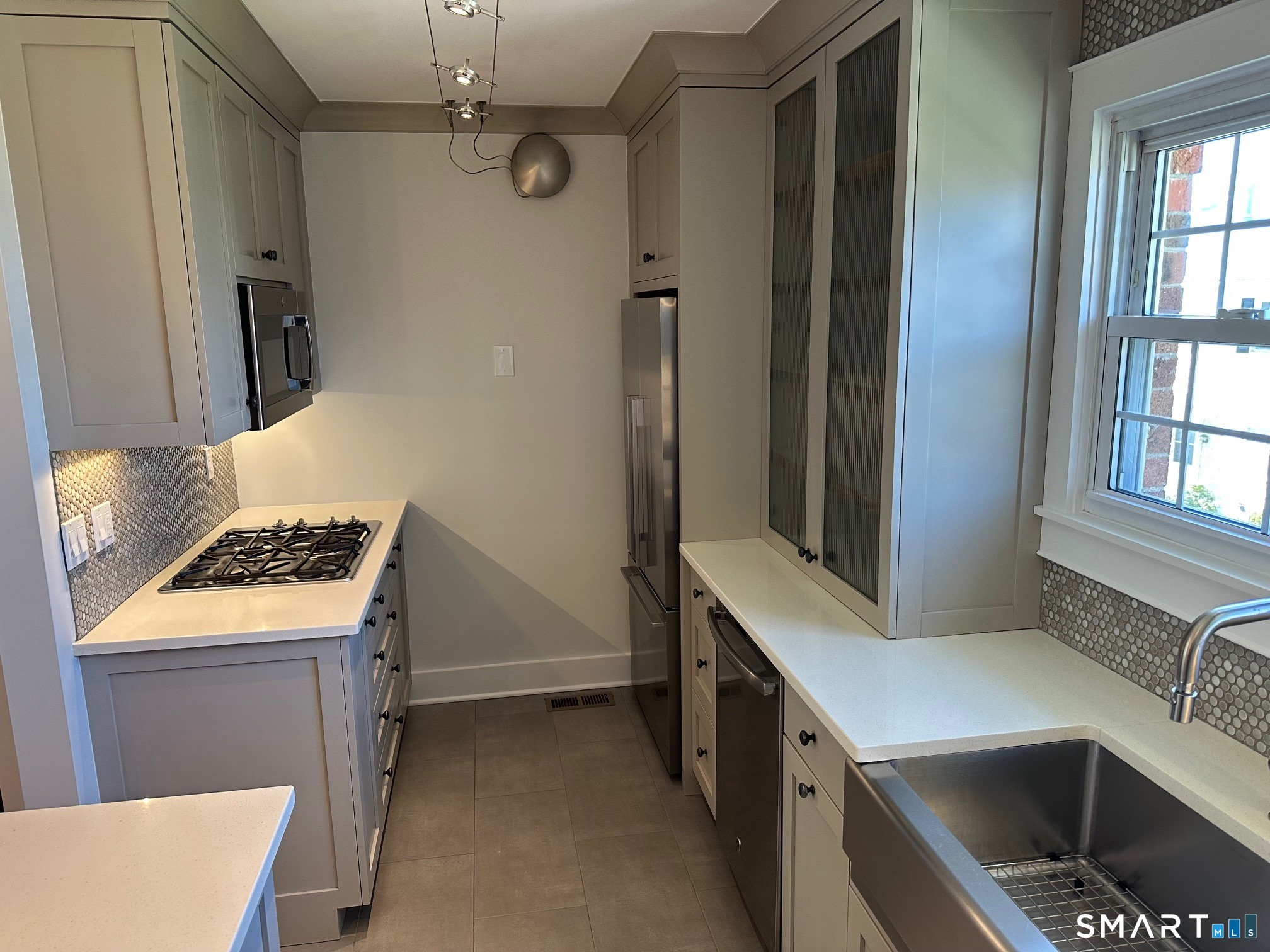 245 Unquowa Road, Unit 44 Fairfield, CT 06824 - Photo 10 of 24