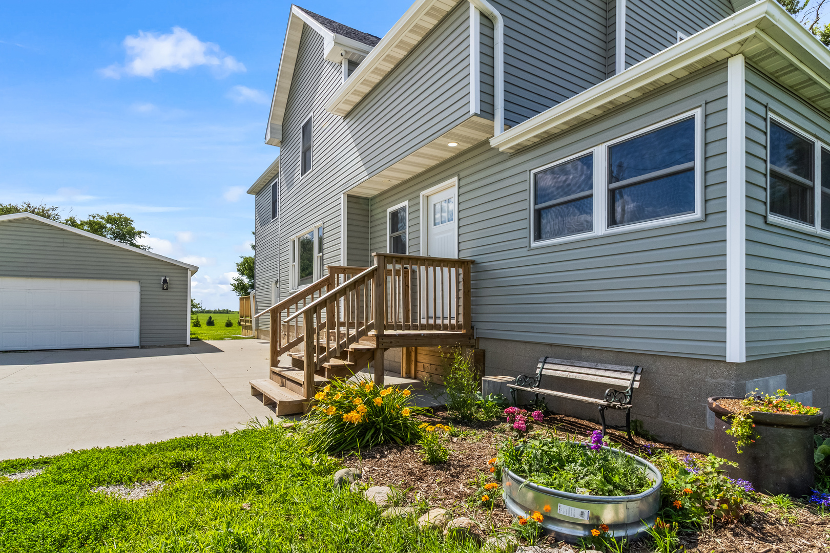 17469 North 300 E Road Flanagan, IL 61740 - Photo 4 of 34