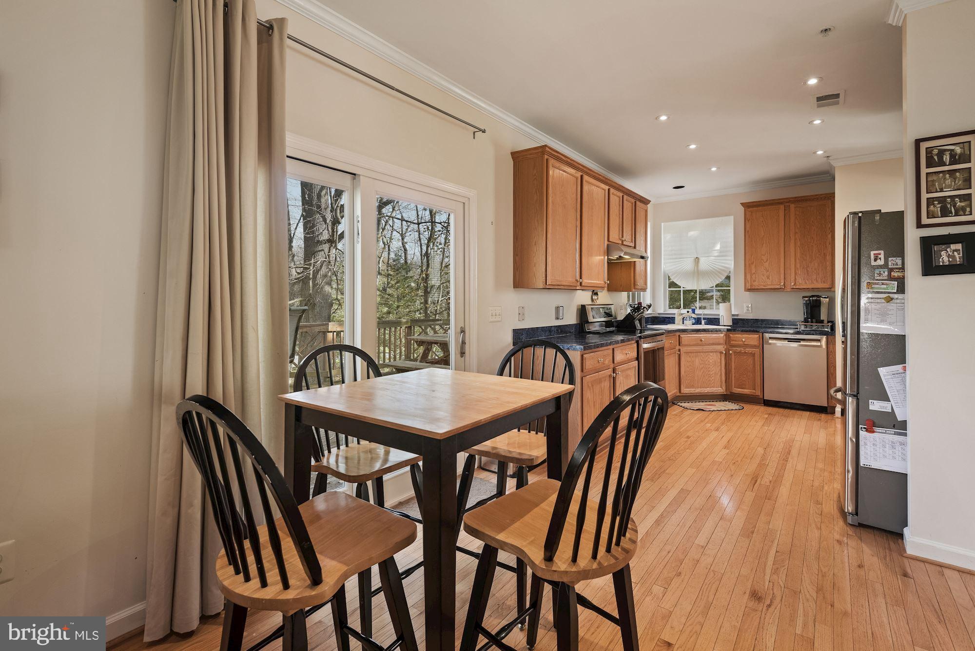 11203 Poplar Grove Court Laurel, MD 20708 - Photo 10 of 26 Kitchen