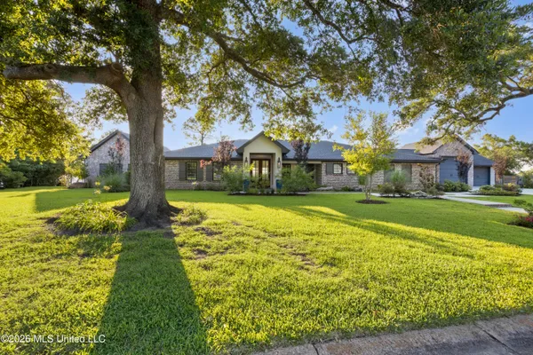 $2,450,000 | 927 North Shore Drive, Biloxi, MS 39532