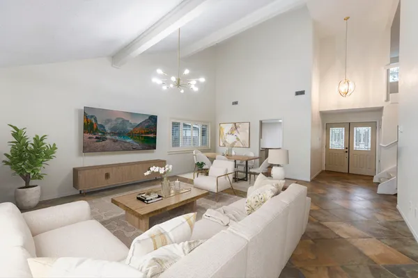 $2,450 | 10 Glorybower Court, The Woodlands, TX 77380