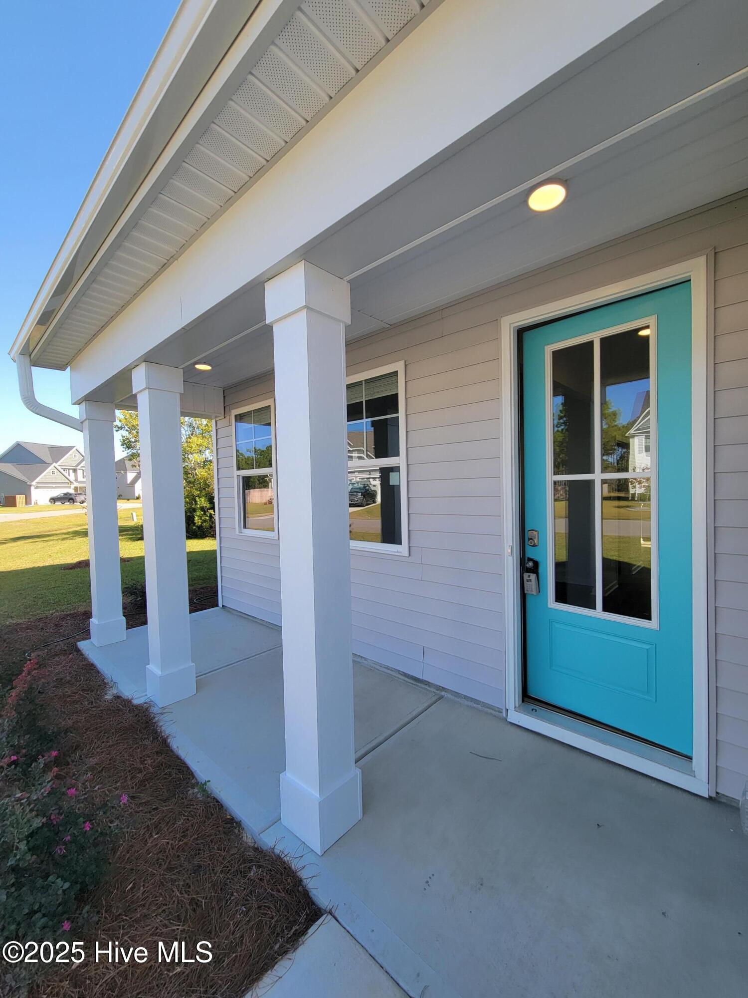 918 Needlerush Road Sneads Ferry, NC 28460 - Photo 2 of 21