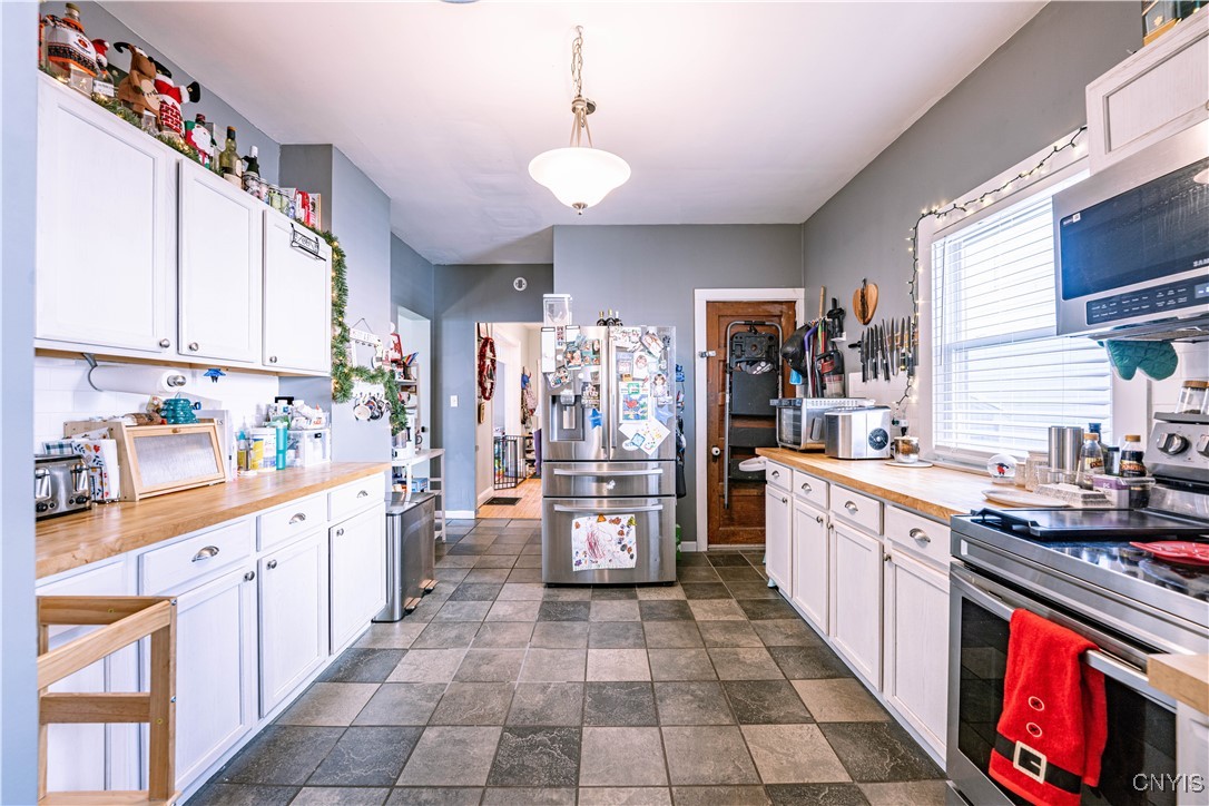 402 North Jay Street Rome, NY 13440 - Photo 6 of 49