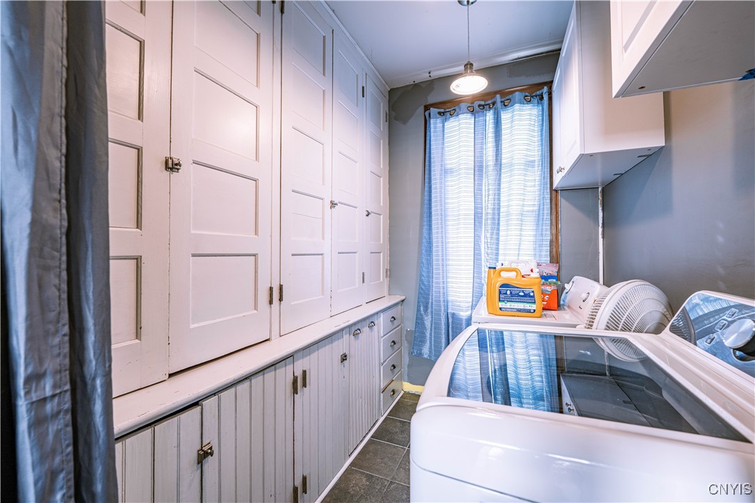 402 North Jay Street Rome, NY 13440 - Photo 8 of 49