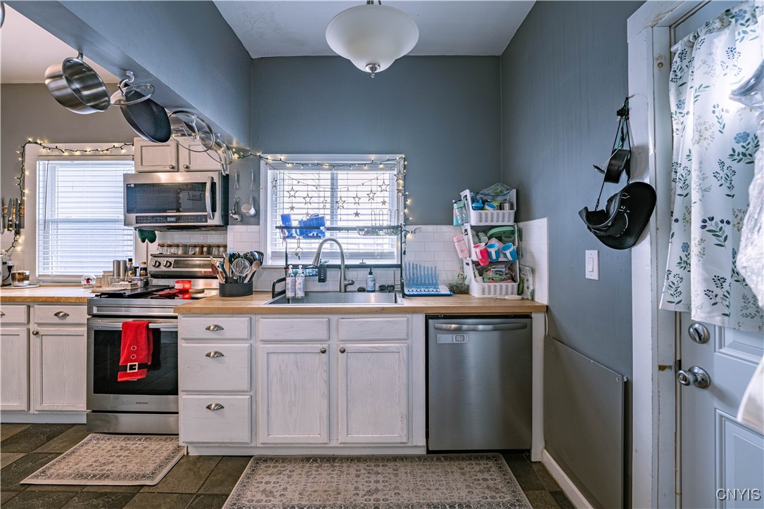 402 North Jay Street Rome, NY 13440 - Photo 9 of 49