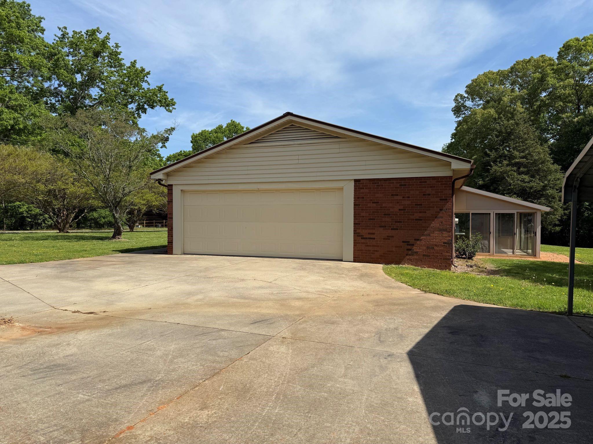 370 Sherrill Farm Road Lincolnton, NC 28092 - Photo 5 of 42